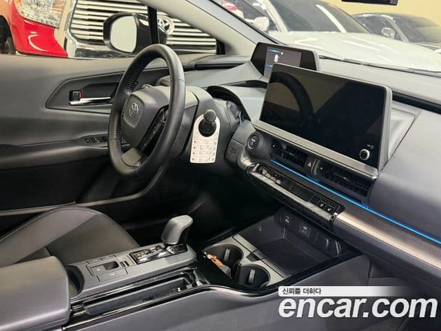 Toyota Prius 2024 — Şəkil 19/20