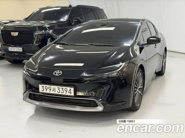 Toyota Prius 2024 — фото 20 из 20
