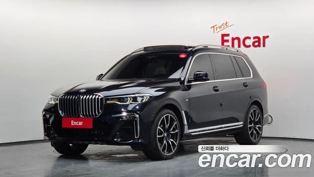 BMW X7 2021 — Фото 1/20
