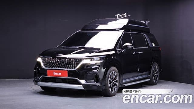 Kia Carnival 2021 — фото 1 из 20
