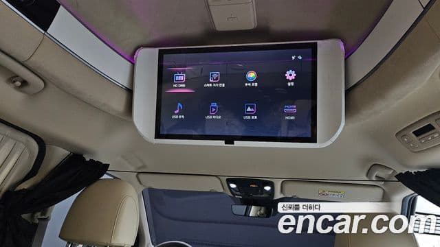 Kia Carnival 2021 — фото 18 из 20
