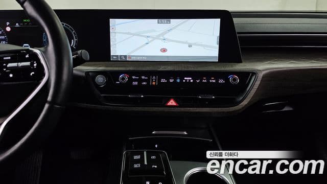 Kia K8 2022 — Şəkil 14/20