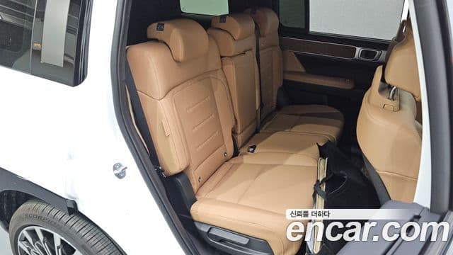 Hyundai Santa Fe 2024 — ფოტო 11/20