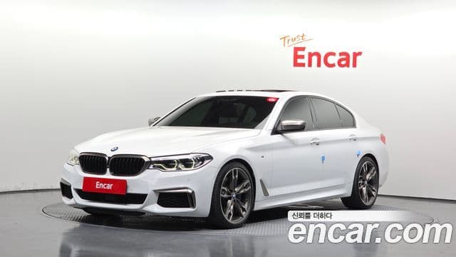 BMW 5 Series 2018 — Фото 1/20