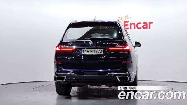 BMW X7 2022 — ფოტო 3/20