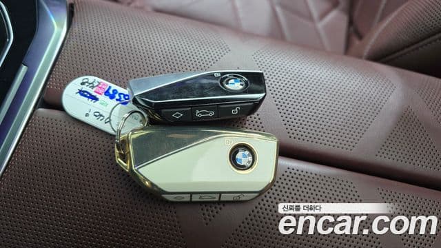 BMW 7 Series 2023 — Photo 15/36