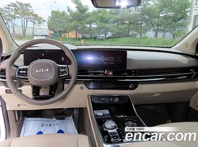 Kia Carnival 2024 — ფოტო 7/20