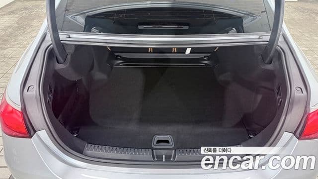 Mercedes-Benz E-Class 2024 — ფოტო 11/20