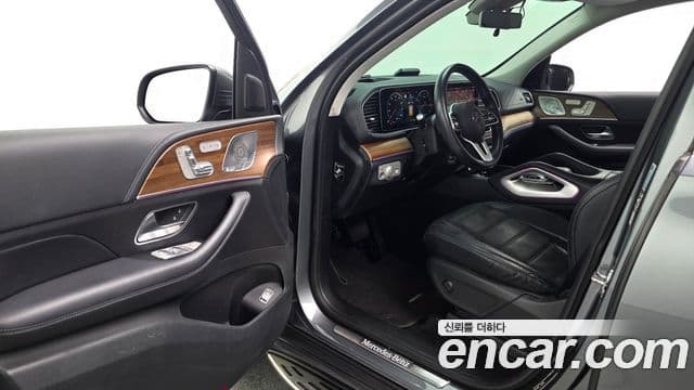 Mercedes-Benz GLE-Class 2020 — Şəkil 10/20
