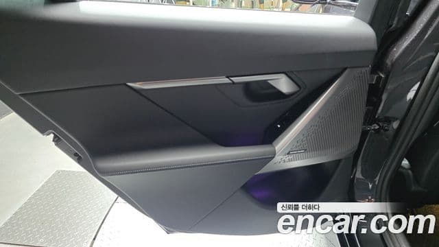 BMW 5 Series 2025 — Photo 7/30