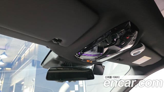 BMW 5 Series 2025 — Photo 20/30