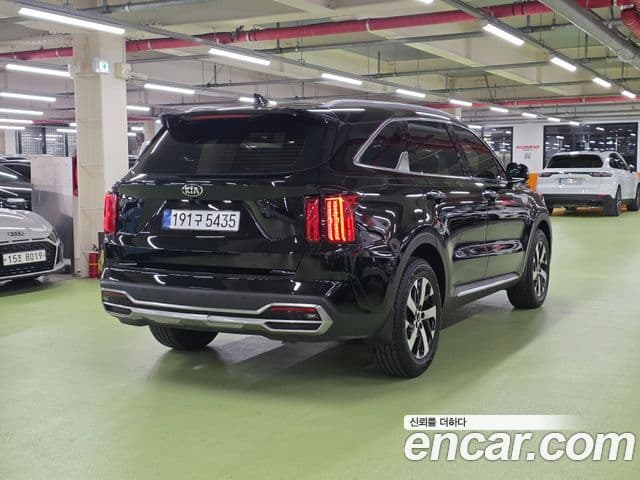 Kia Sorento 2021 — ფოტო 4/19