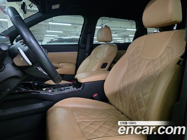Kia Sorento 2021 — ფოტო 13/19