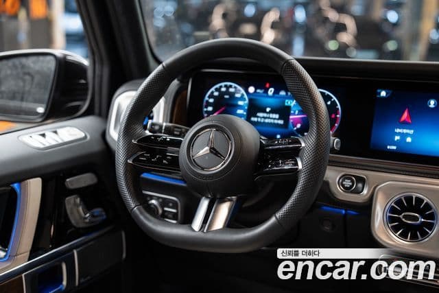 Mercedes-Benz G-Class 2026 — Photo 8/11
