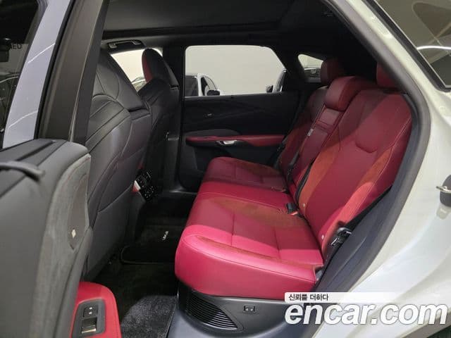 Lexus RX500h 2025 — ფოტო 11/16