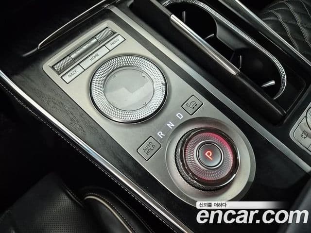 Genesis GV80 2020 — ფოტო 8/20