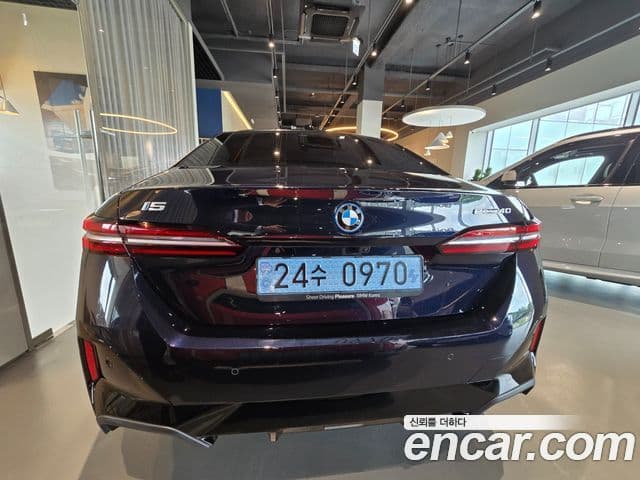 BMW i5 2025 — ფოტო 17/20