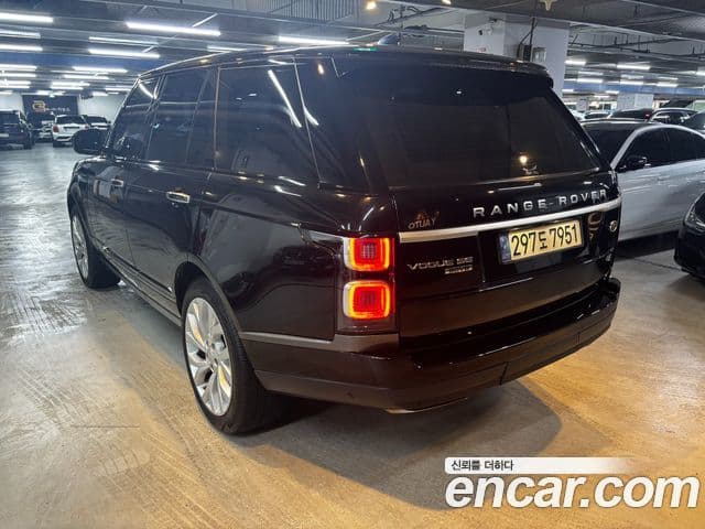 Land Rover Range Rover 2020 — Photo 17/19