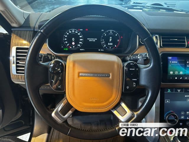 Land Rover Range Rover 2020 — Photo 12/19