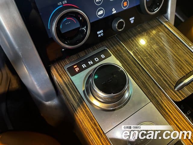 Land Rover Range Rover 2020 — Photo 5/19