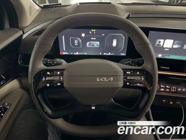 Kia Carnival 2025 — Фото 8/20