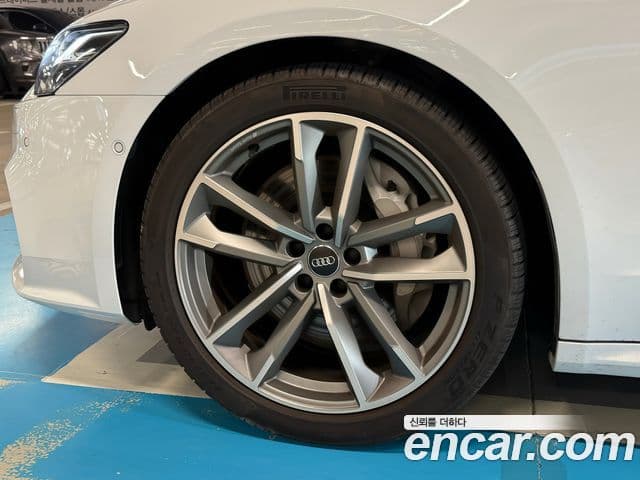 Audi A7 2020 — Şəkil 13/16