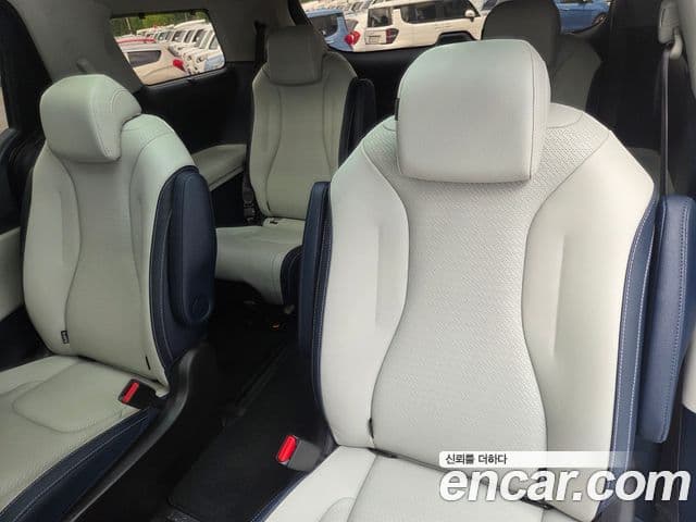 Kia Carnival 2024 — Şəkil 7/20