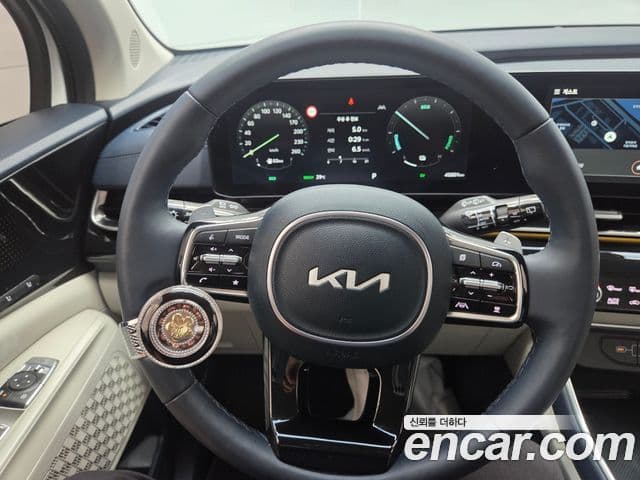 Kia Carnival 2024 — Şəkil 17/20