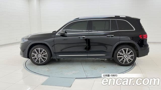 Mercedes-Benz EQB 2025 — ფოტო 19/20