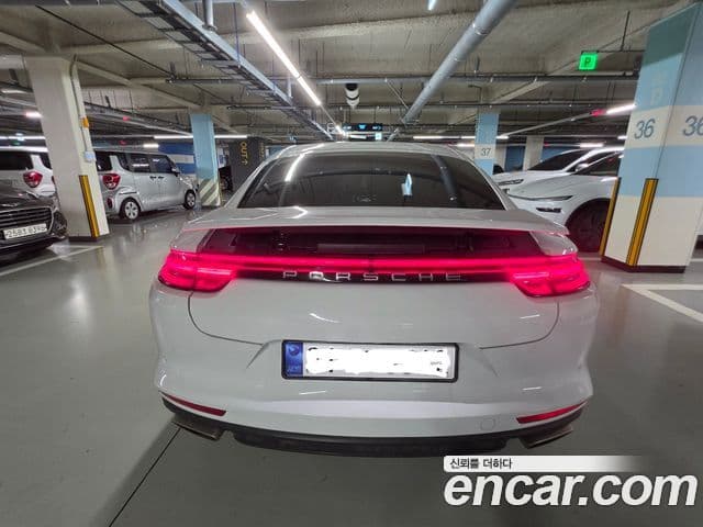 Porsche Panamera 2018 — Şəkil 2/18