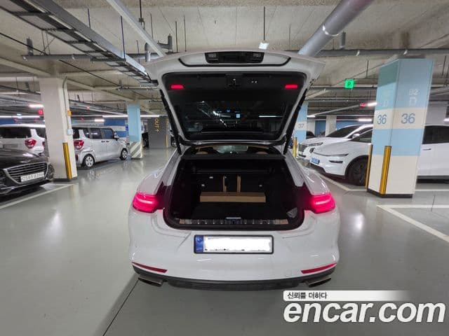Porsche Panamera 2018 — Şəkil 4/18