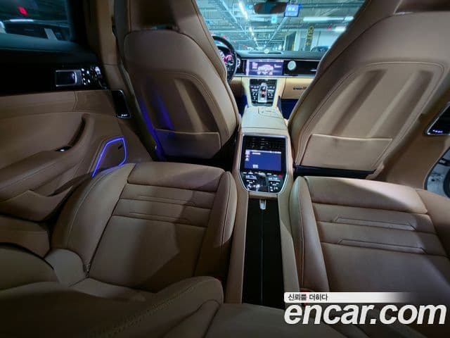 Porsche Panamera 2018 — Şəkil 18/18