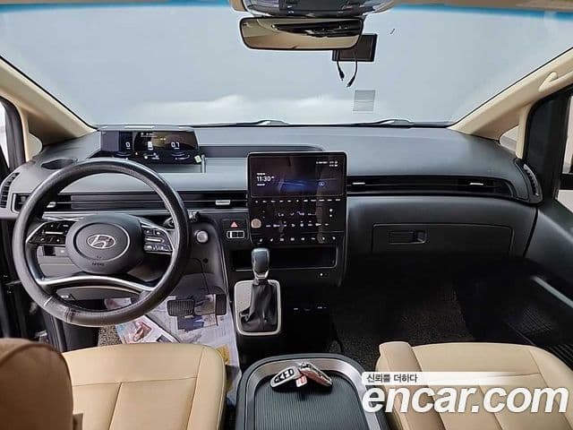 Hyundai Staria 2021 — ფოტო 7/20