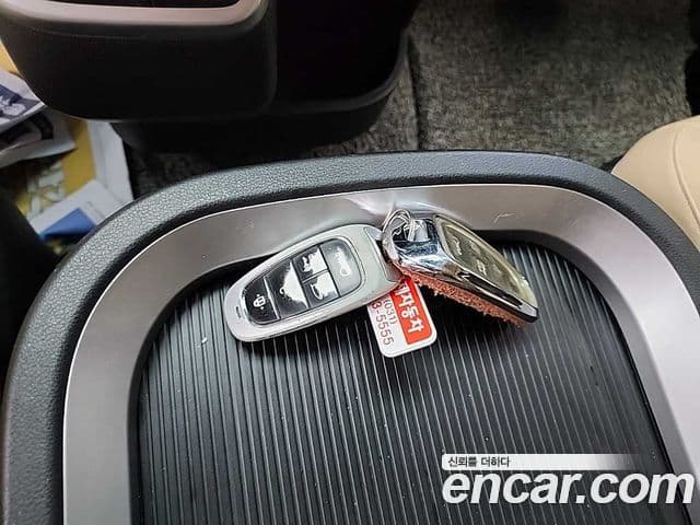Hyundai Staria 2021 — ფოტო 16/20