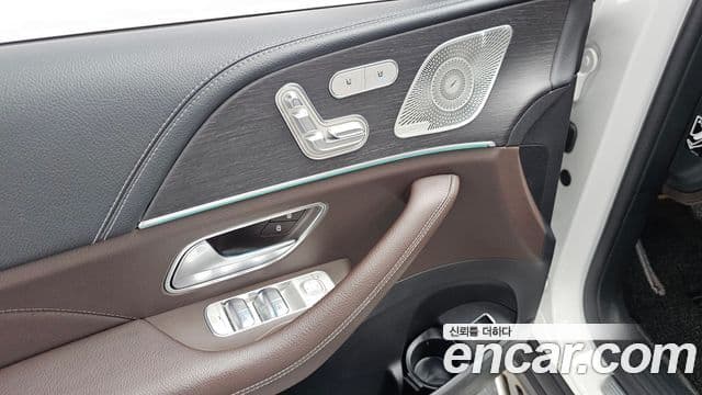 Mercedes-Benz GLE-Class 2022 — Şəkil 19/20