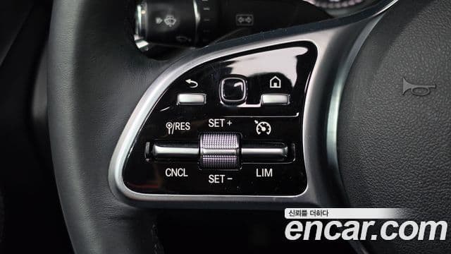 Mercedes-Benz C-Class 2020 — ფოტო 13/20