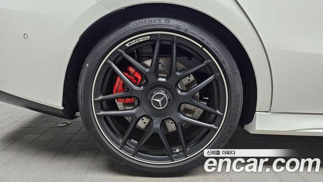 Mercedes-Benz CLA-Class 2025 — Фото 5/20