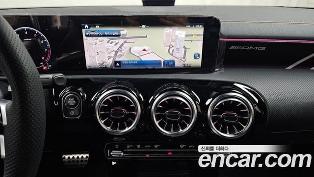 Mercedes-Benz CLA-Class 2025 — Фото 12/20