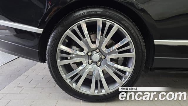 Land Rover Range Rover 2019 — фото 4 из 20