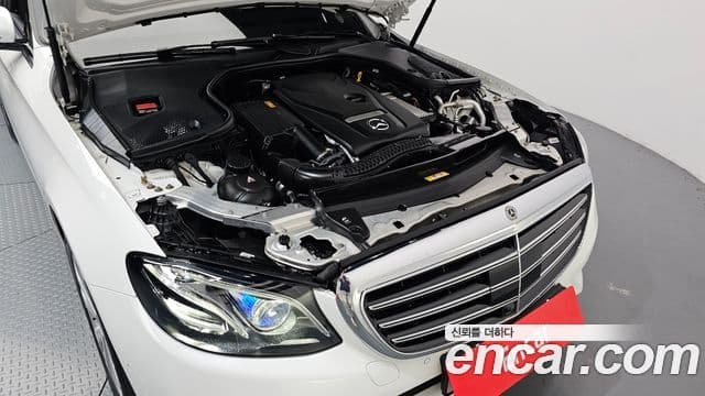 Mercedes-Benz E-Class 2020 — Фото 5/20