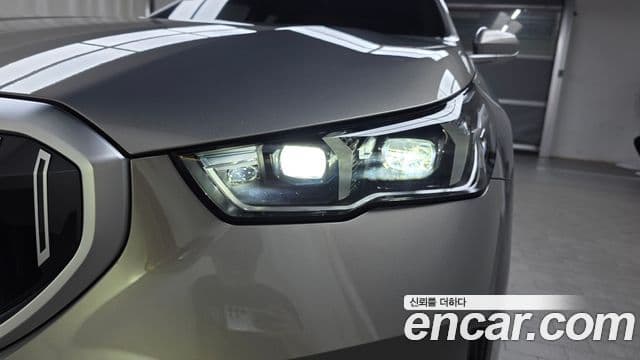 BMW 5 Series 2025 — Photo 21/31