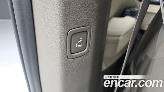 Kia Carnival 2023 — Фото 18/20
