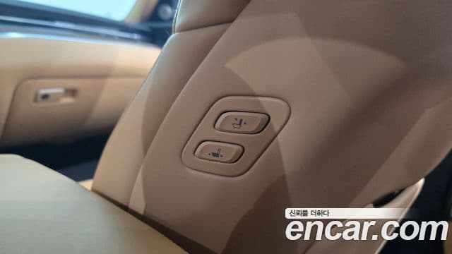 Kia The K9 2022 — Photo 3/34