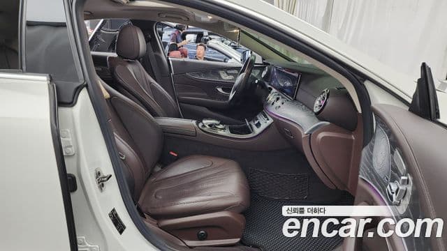 Mercedes-Benz CLS-Class 2020 — ფოტო 11/20