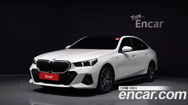 BMW 5 Series, 2024