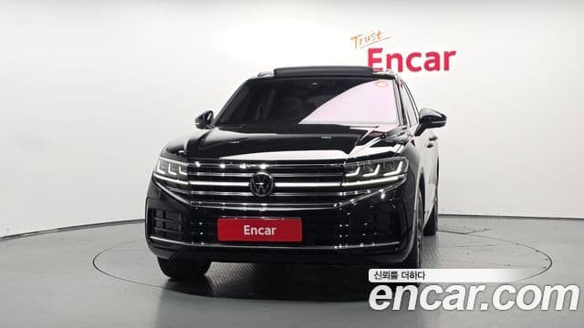 Volkswagen Touareg 2024 — Photo 19/20