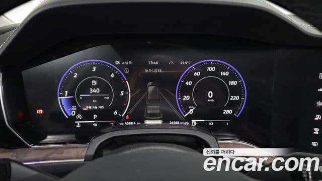 Volkswagen Touareg 2024 — Photo 7/20