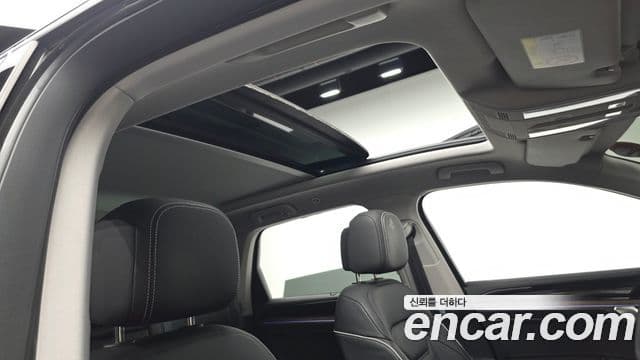 Volkswagen Touareg 2024 — Photo 8/20
