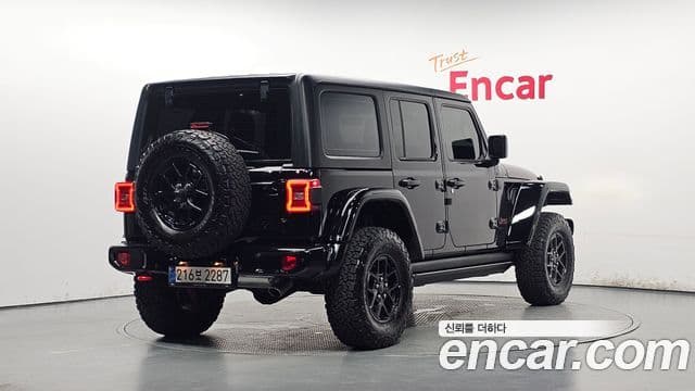 Jeep Wrangler 2025 — Şəkil 2/20