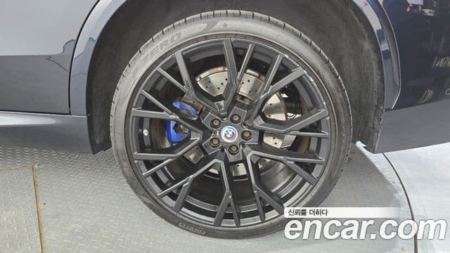 BMW X5M 2022 — Photo 27/33